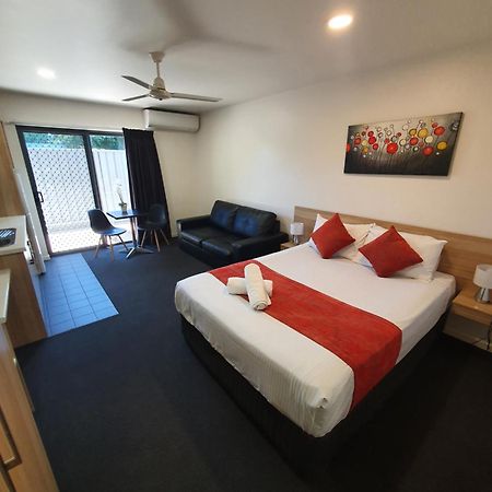 Abode37 Motel Emerald Exterior foto