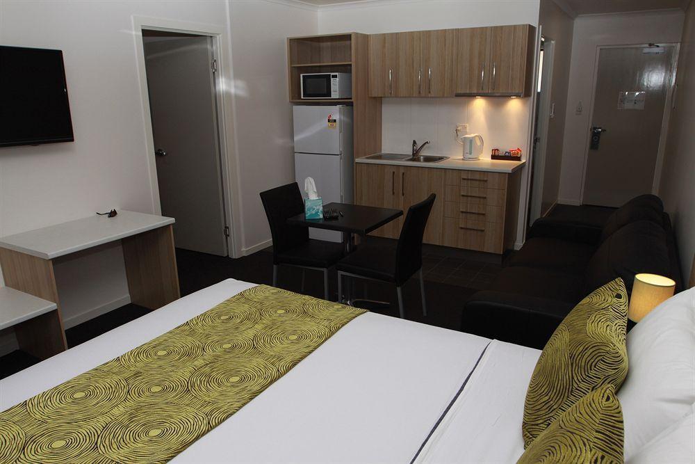 Abode37 Motel Emerald Exterior foto